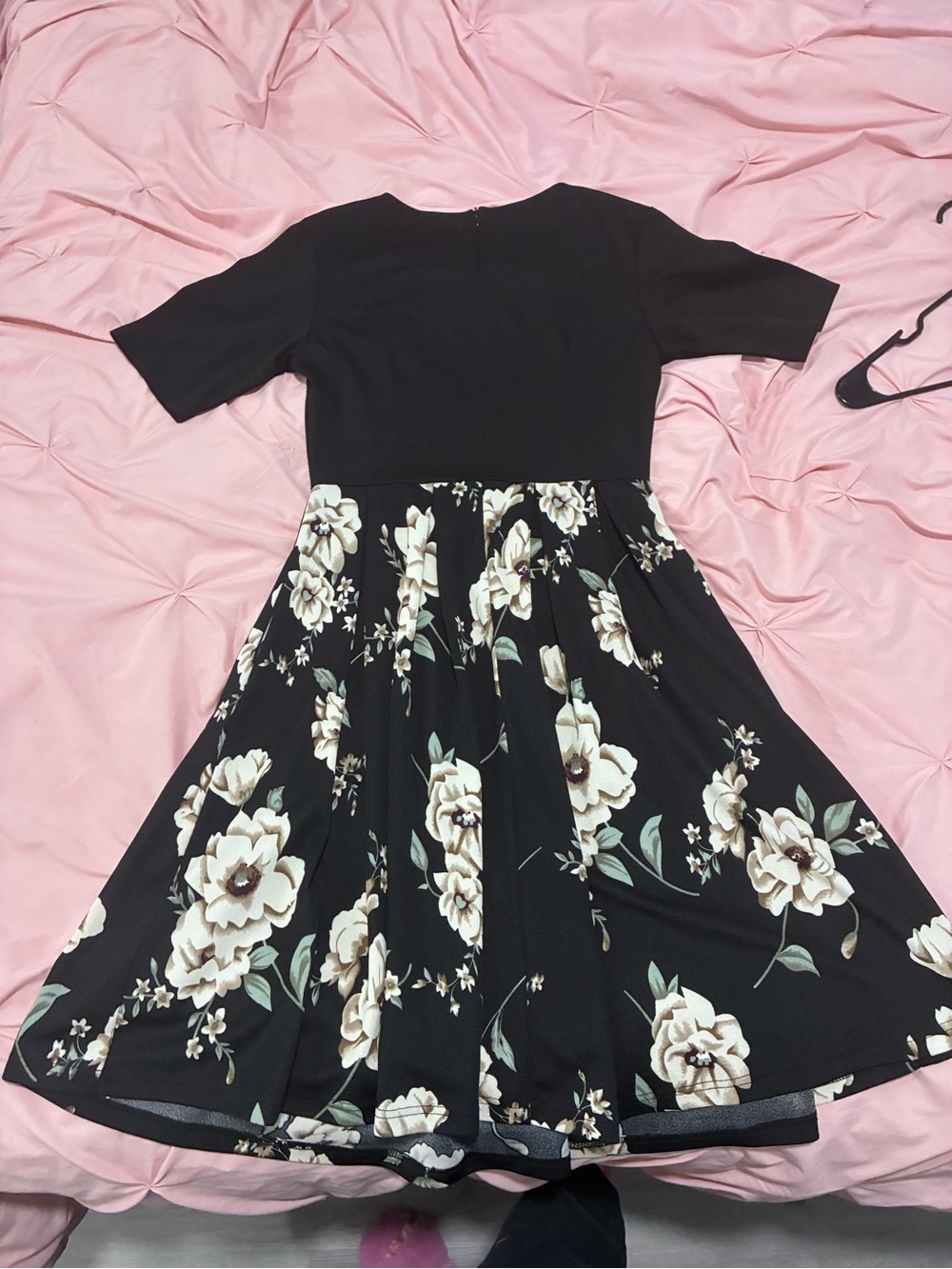 Women’s Black Floral Midi Dress with Cream Blooms - Picture 4 of 4